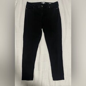 Nine West Women's Classic Black Skinny Jeans